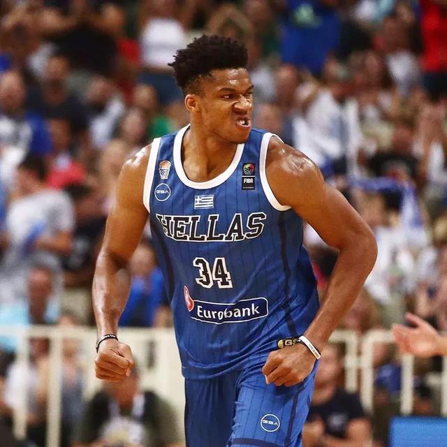 半岛体育APP-成都蓉城新帅提前跟巴西新援签约