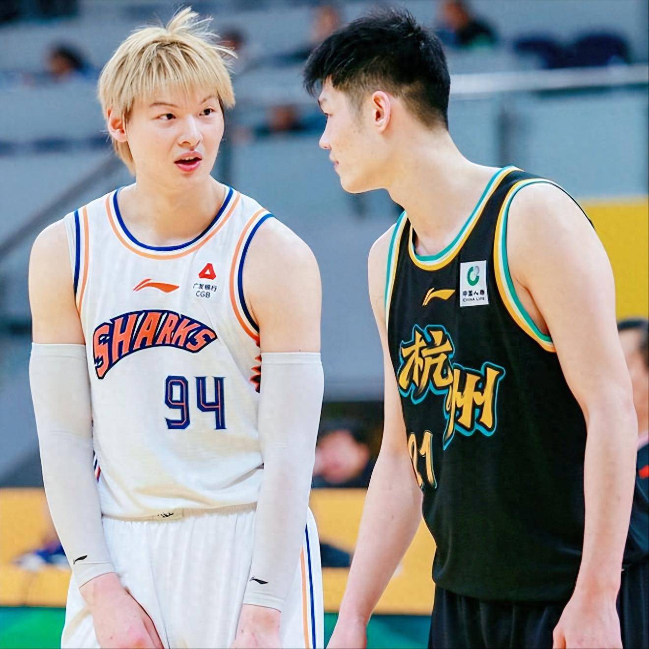 中国男篮惜败澳大利亚