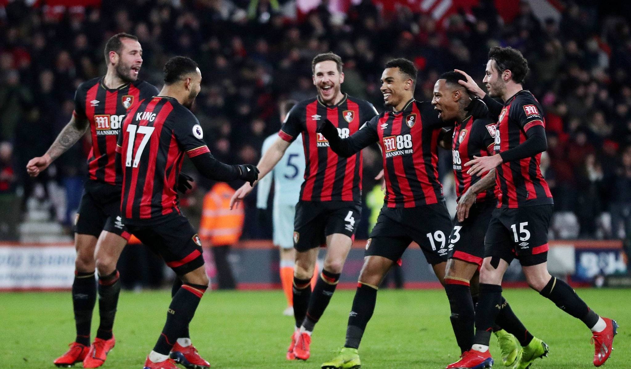 英超伯恩利对利兹联