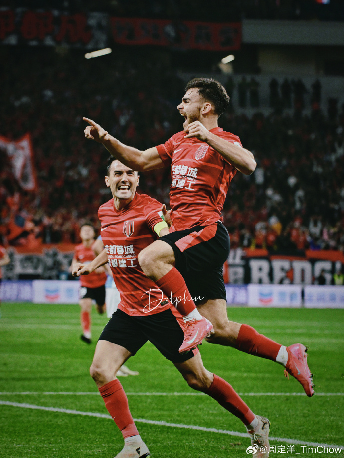 球队持续调整状态,力争赢得胜利的句子